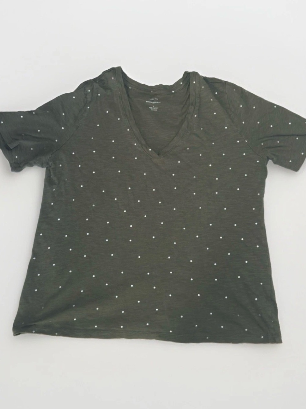 Banana Republic Malibu Women's Tee Olive Green with White Polka Dots Size Large